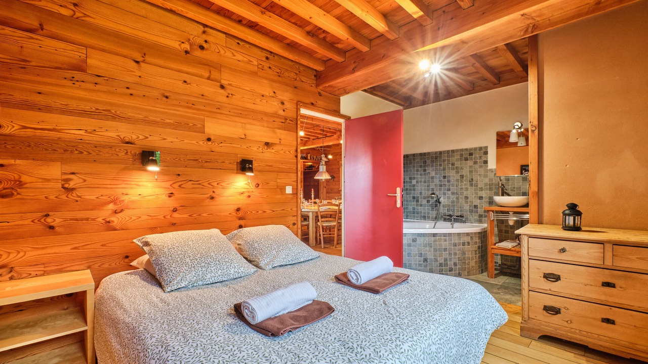 Photo of Bedroom in Villard-Reculas