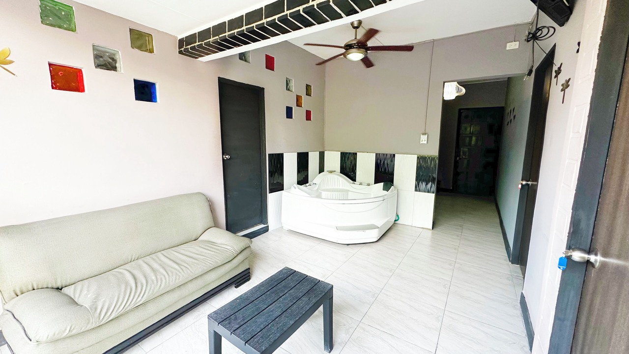 Photo of Livingroom in Lalinde