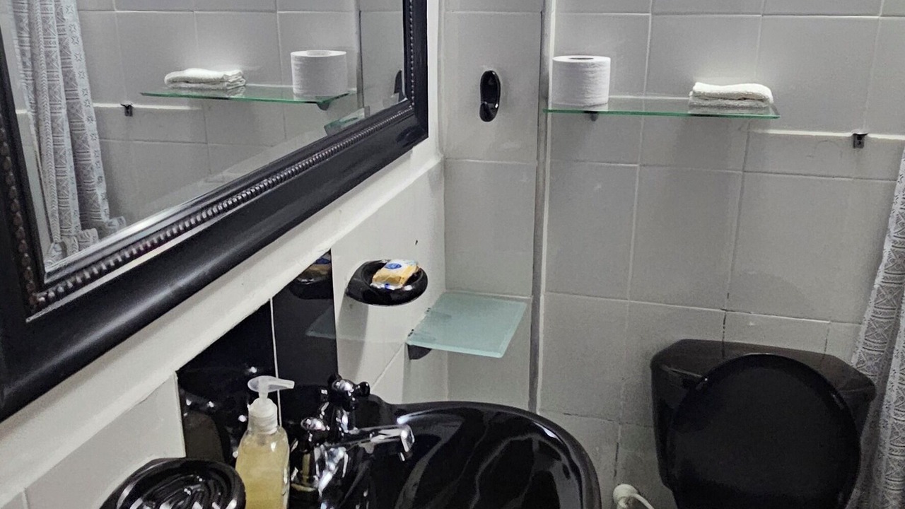 Photo of Bathroom in Lalinde