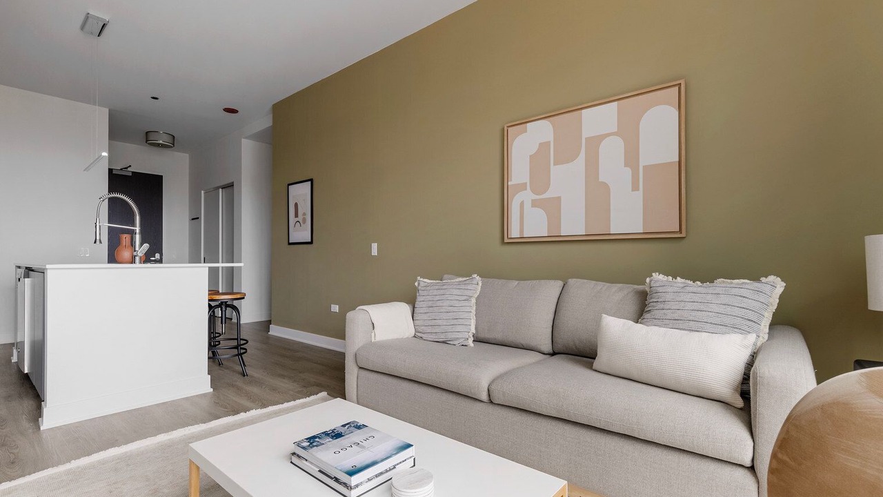 Photo of Livingroom in River West