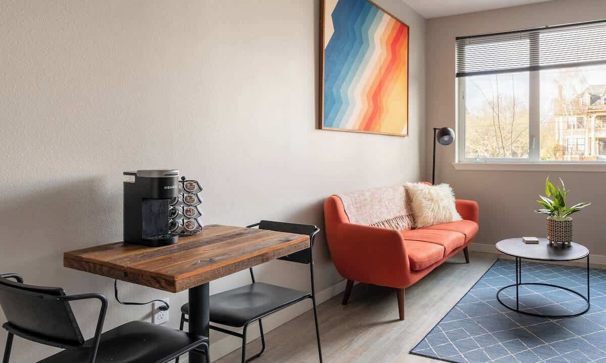 Photo of Livingroom in Ladd's Addition