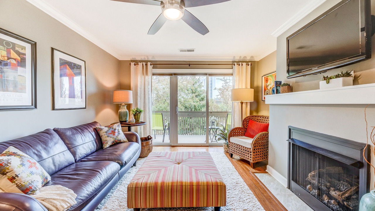 Photo of Livingroom in St. Louis