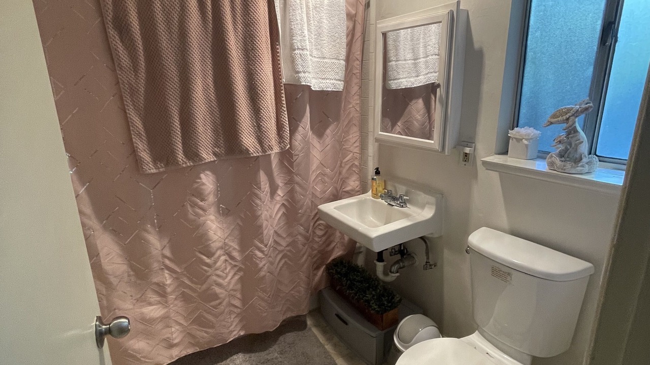 Photo of Bathroom in Studio City