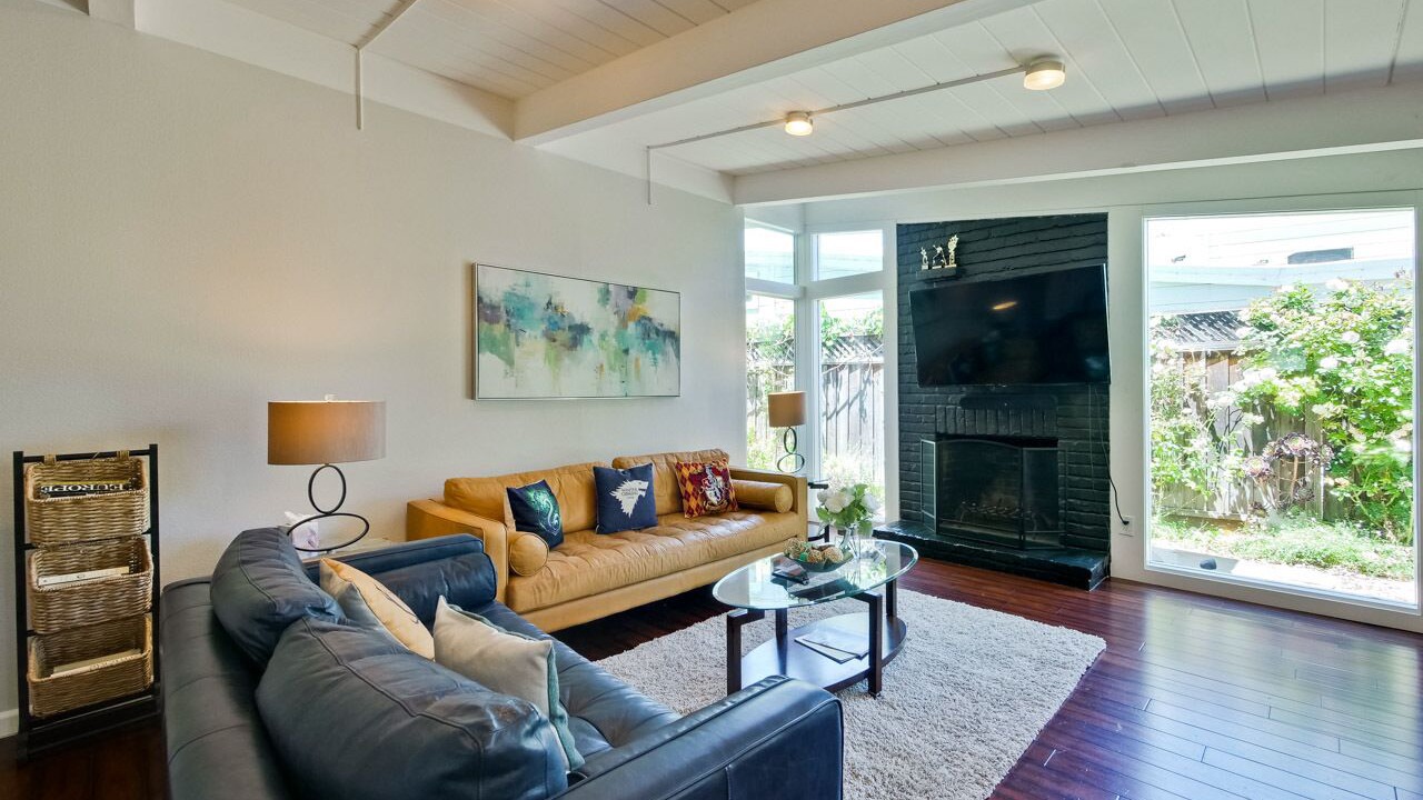 Photo of Livingroom in Duveneck - St. Francis