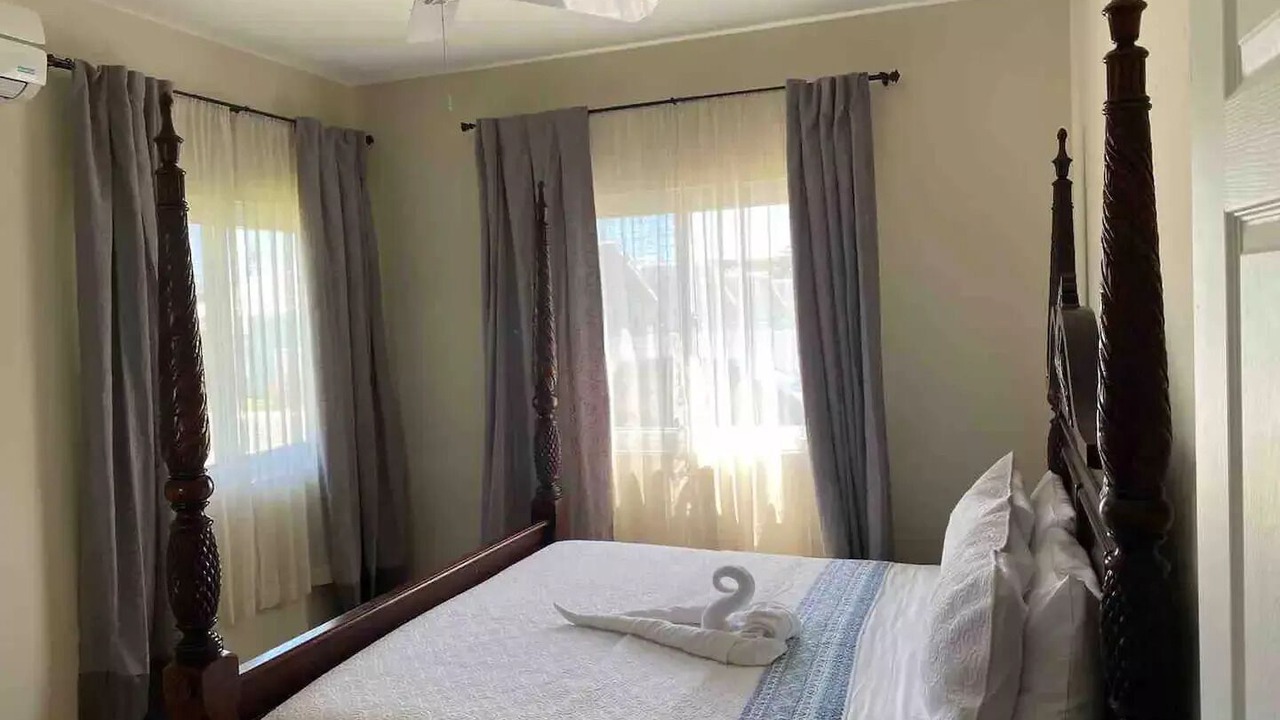 Photo of Bedroom in Tryall