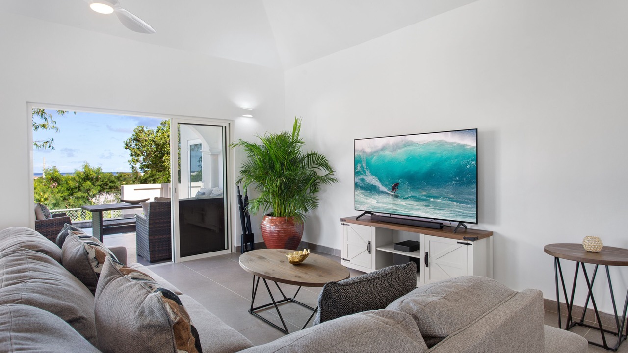 Photo of Livingroom in Cove Bay
