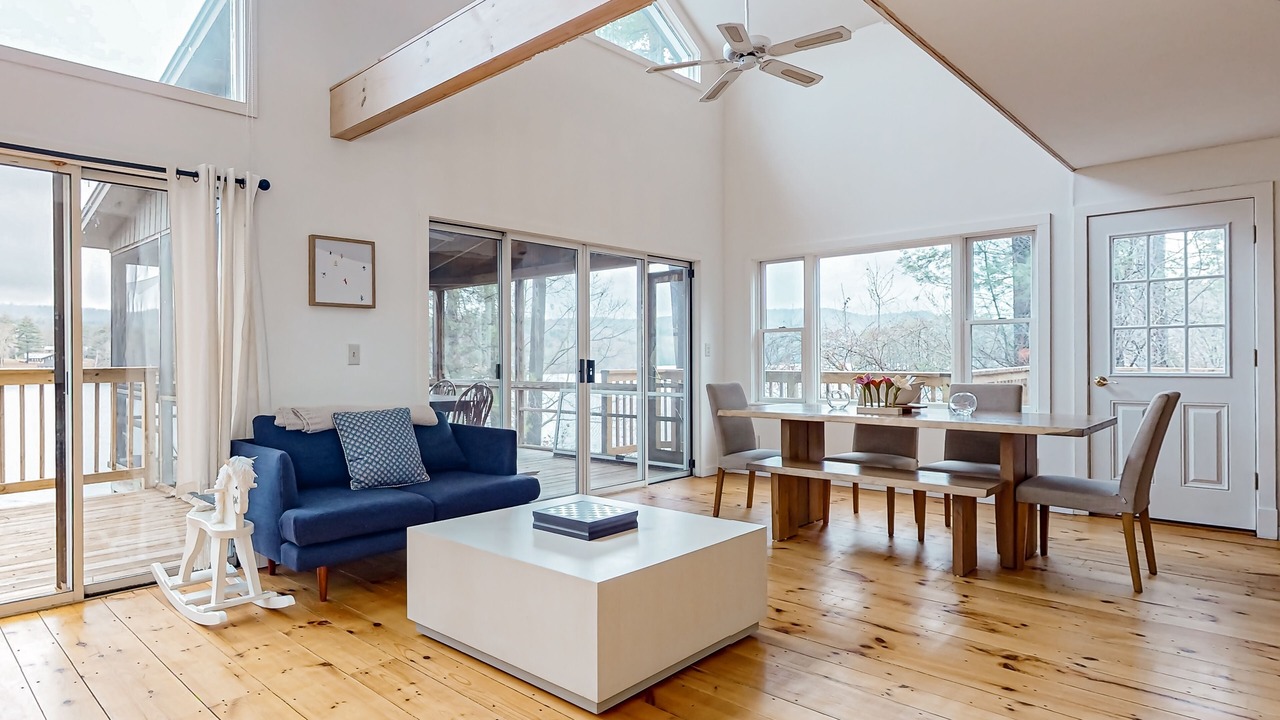 Photo of Livingroom in Castleton