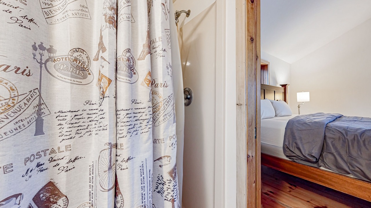Photo of Bedroom in Castleton