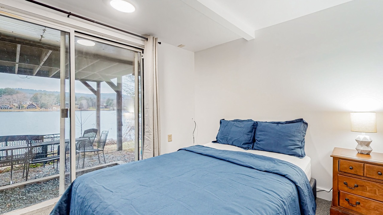 Photo of Bedroom in Castleton
