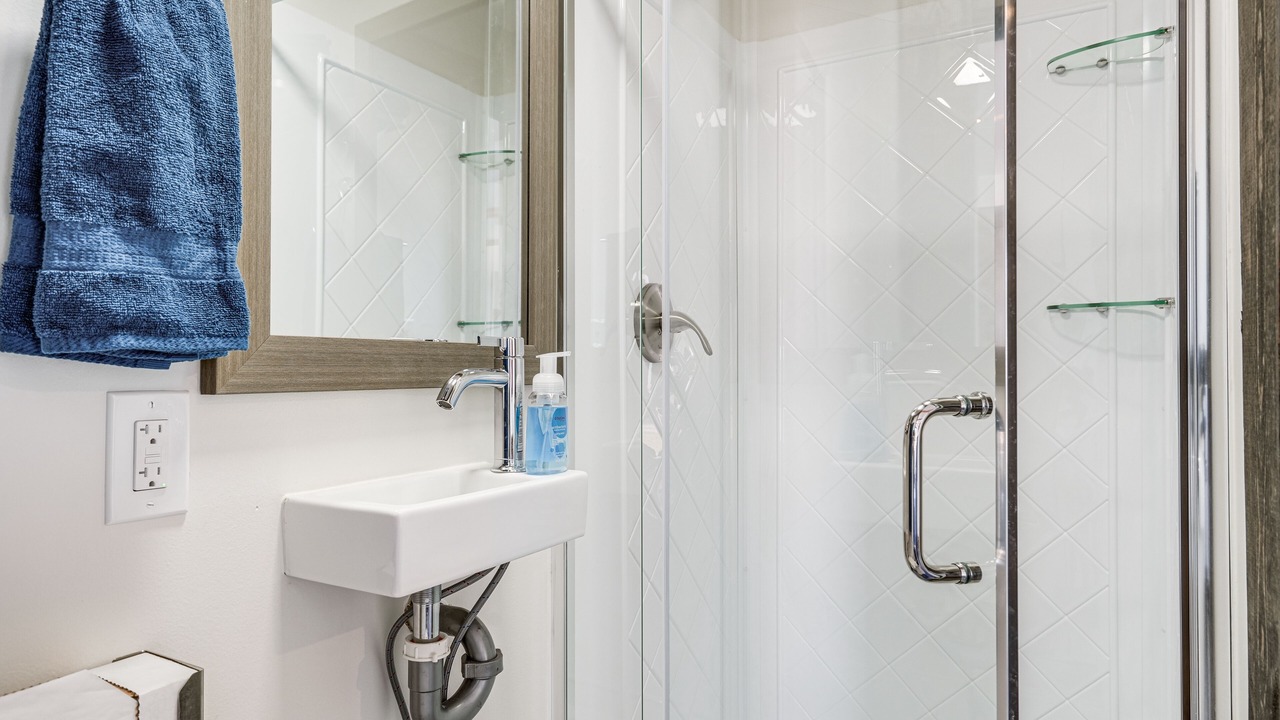 Photo of Bathroom in Parowan