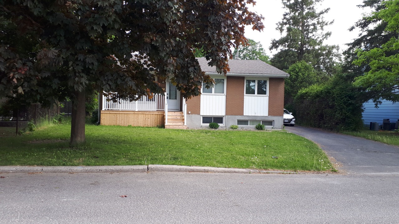 Photo of Outdoor in Ottawa Division
