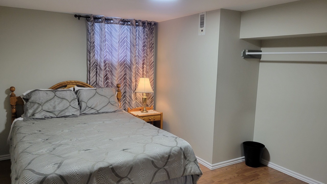 Photo of Bedroom in Ottawa Division