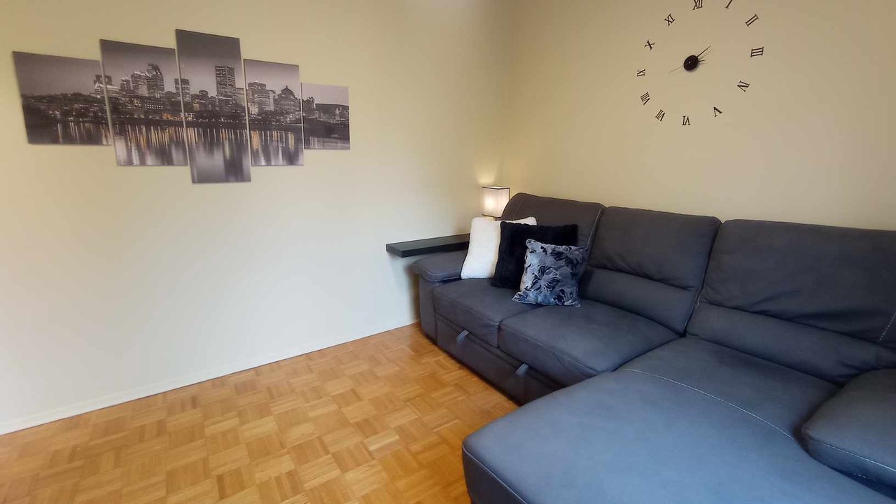 Photo of Livingroom in Pointe-aux-Trembles