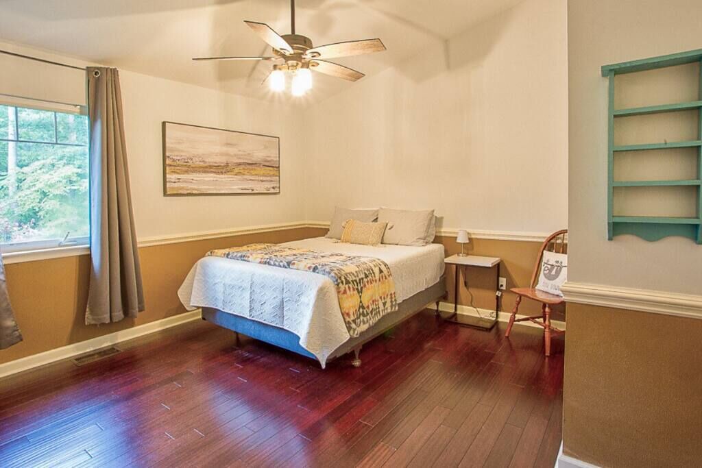 Photo of Bedroom in McDonald