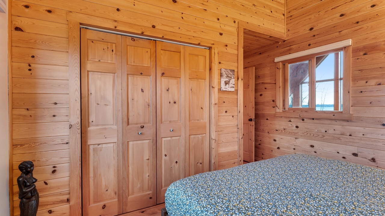 Photo of Bedroom in Isle La Motte