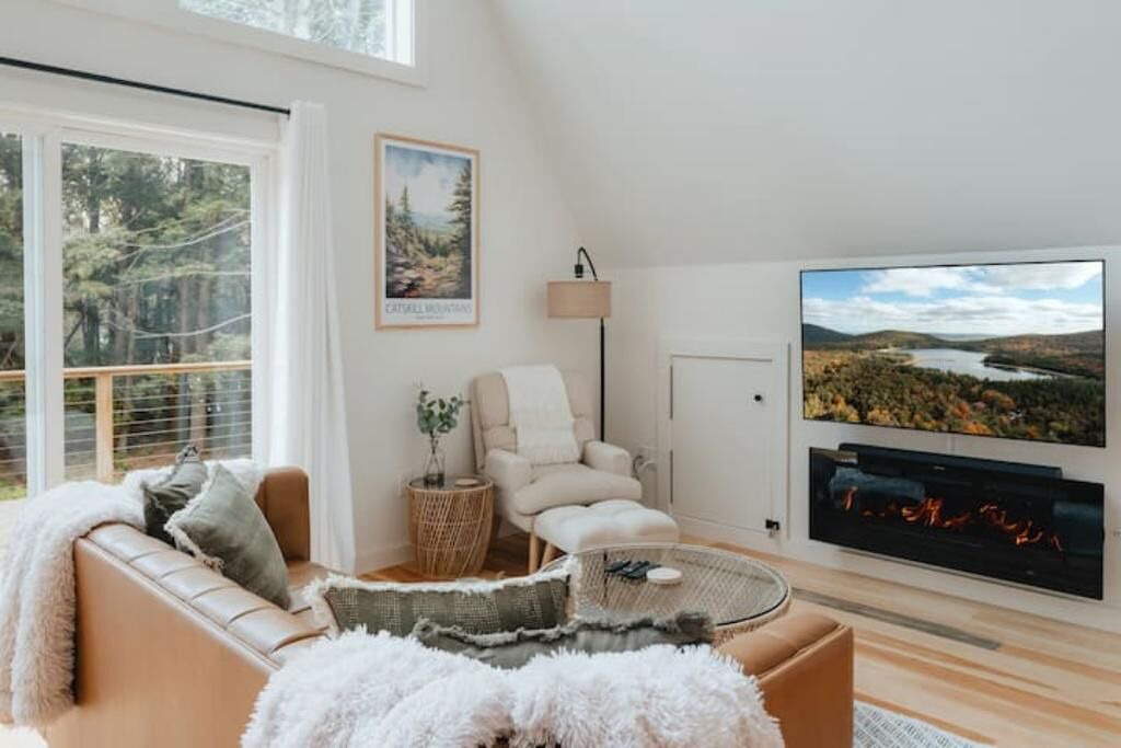 Photo of Livingroom in Jeffersonville