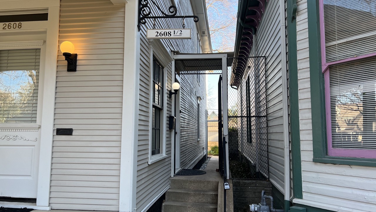Photo of Outdoor in Uptown