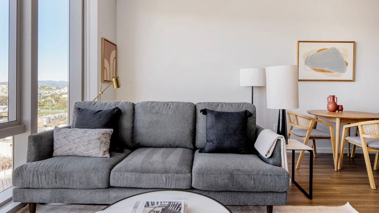 Photo of Livingroom in Civic Center