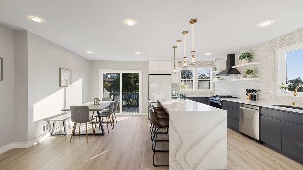 Photo of Kitchen in Edgemar - Pacific Manor