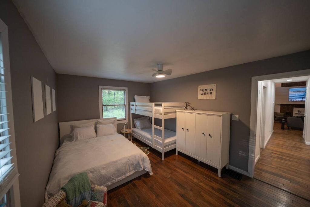 Photo of Bedroom in Swan Lake