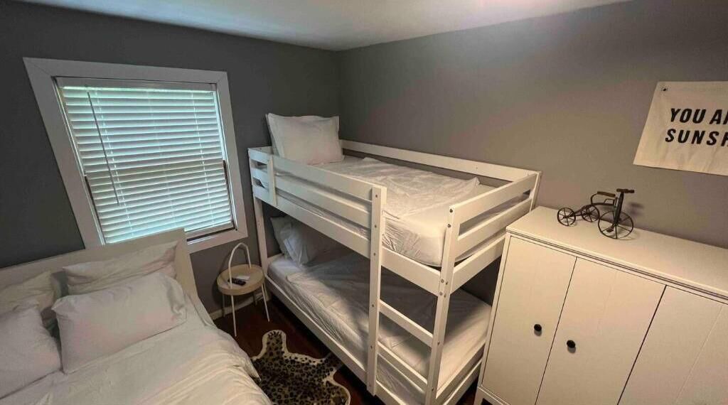 Photo of Bedroom in Swan Lake