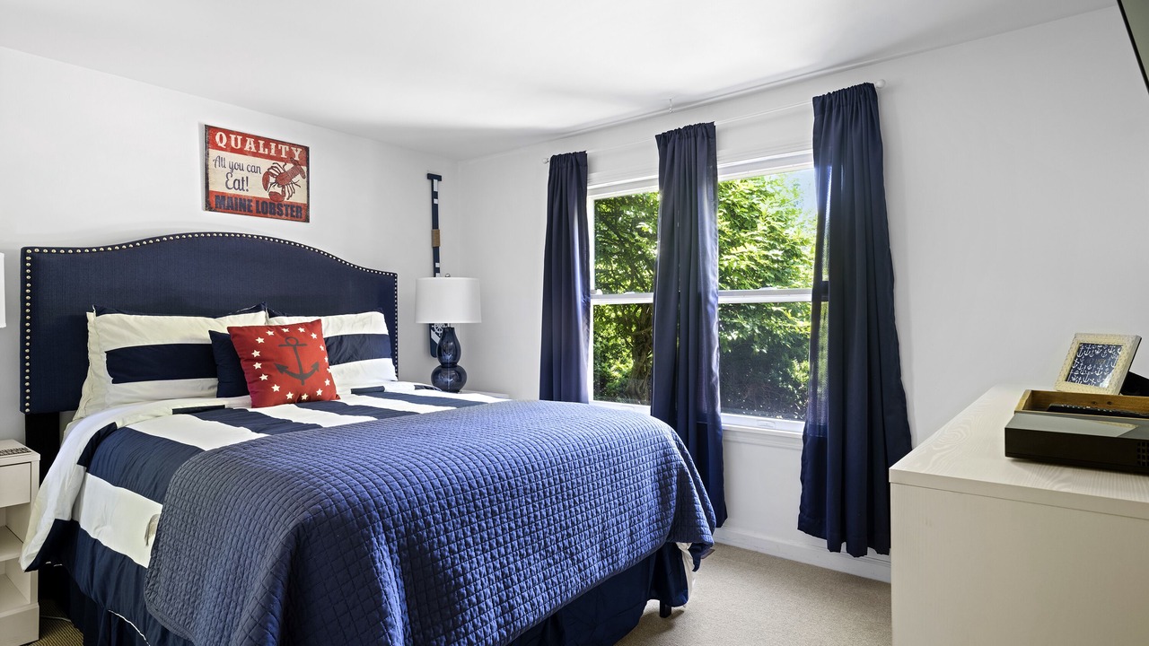 Photo of Bedroom in Hampton Bays