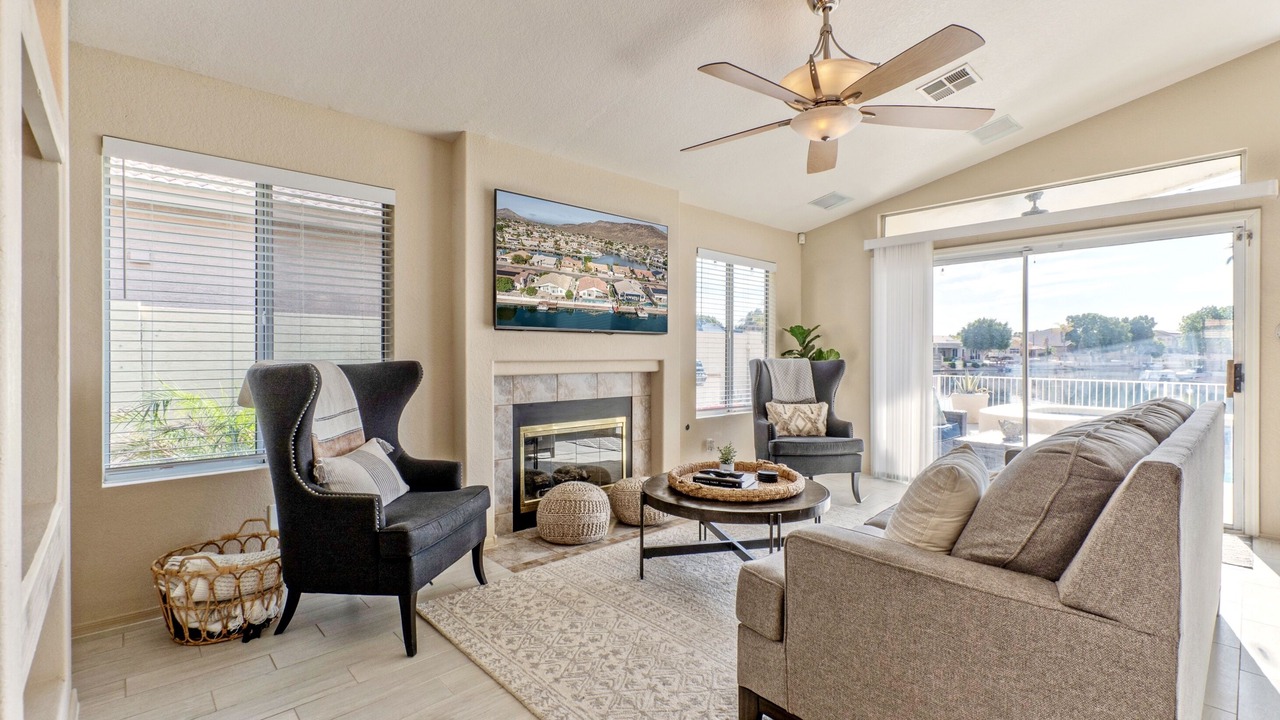 Photo of Livingroom in Arrowhead Lakes