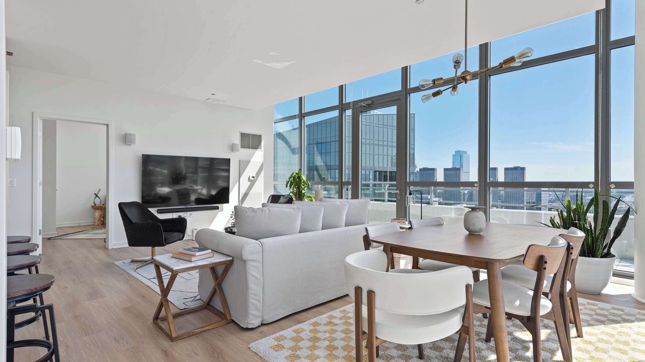 Photo of Livingroom in Downtown Chicago