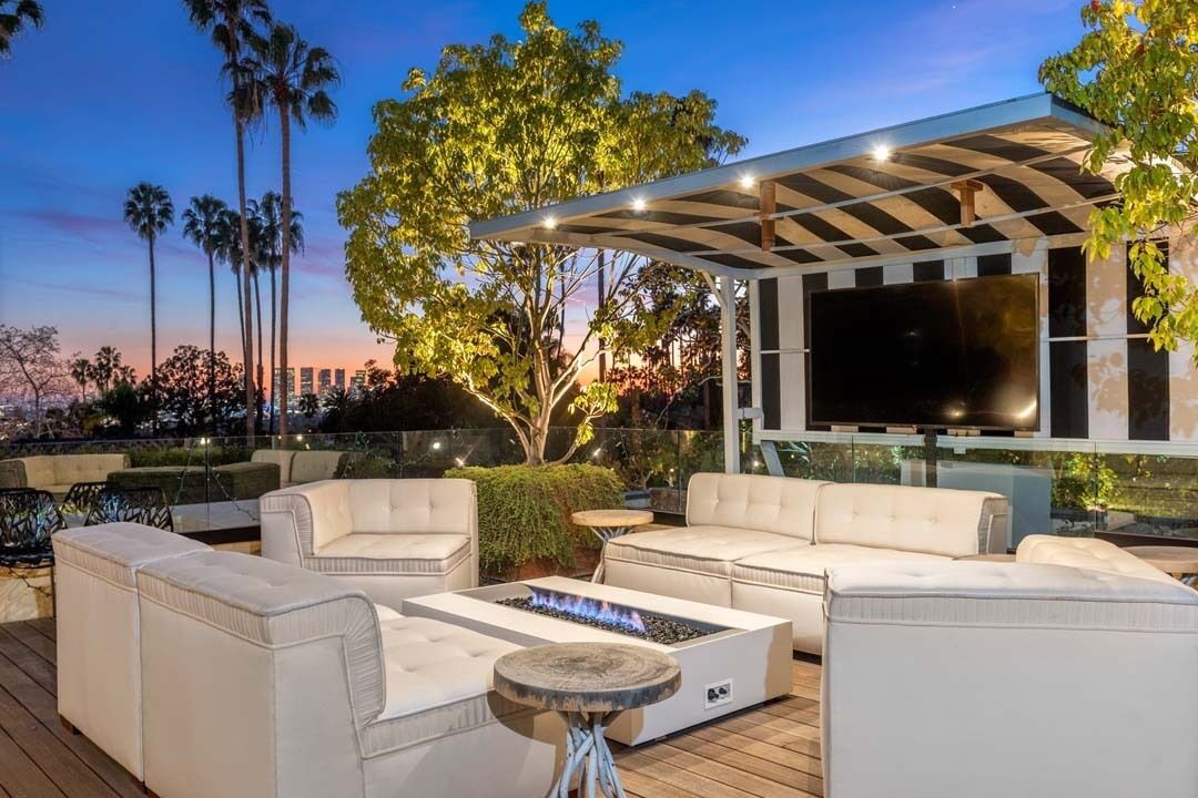 Photo of Patio Balcony in Trousdale Estates