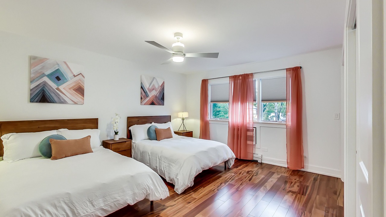 Photo of Bedroom in Evanston