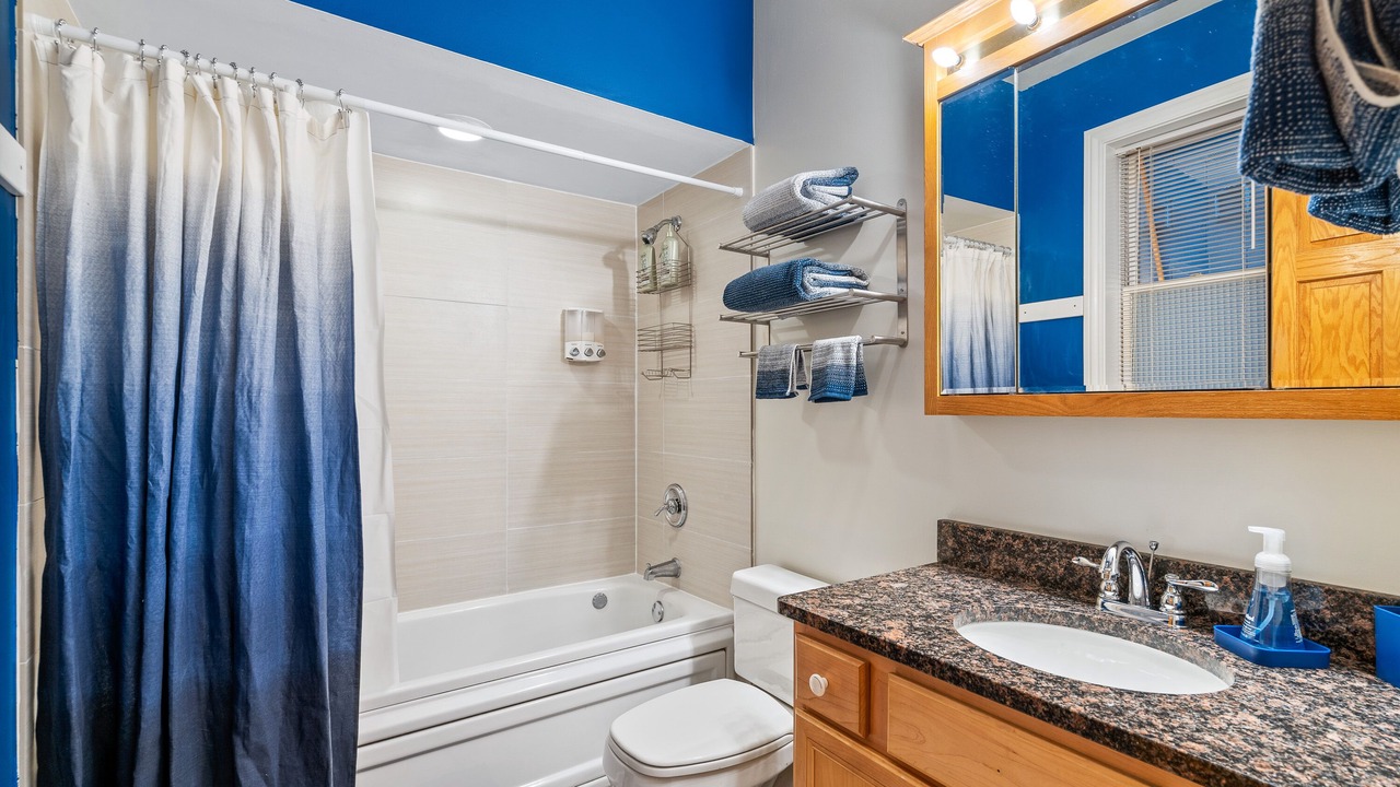 Photo of Bathroom in Wrigleyville