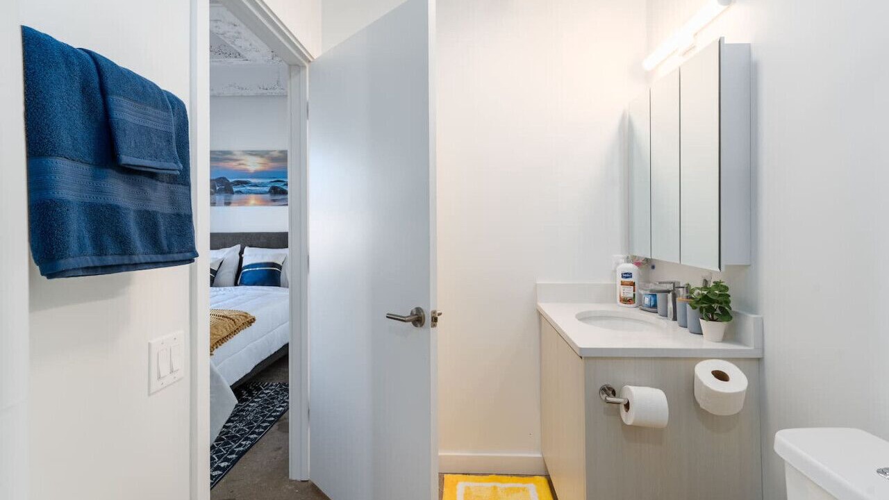 Photo of Bathroom in Uptown