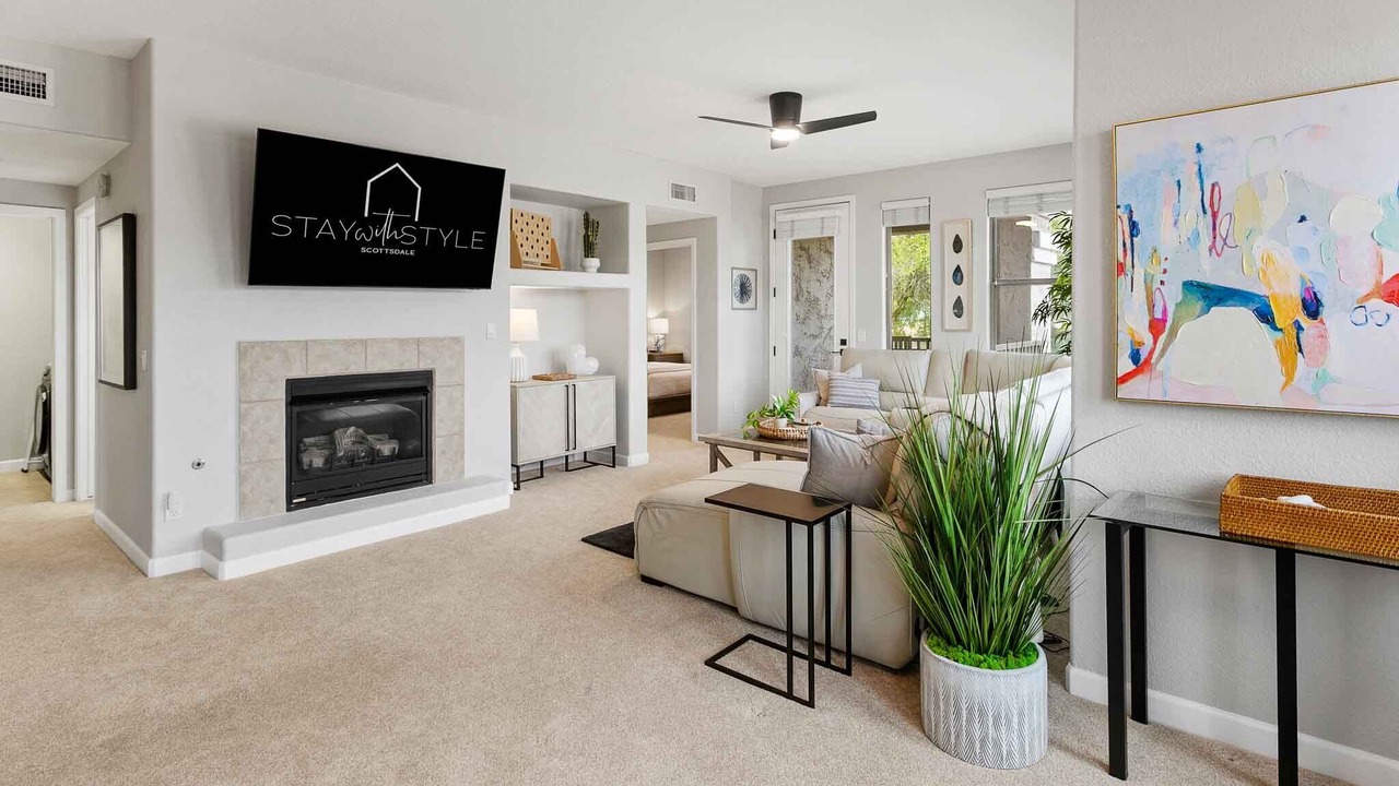 Photo of Livingroom in Kierland