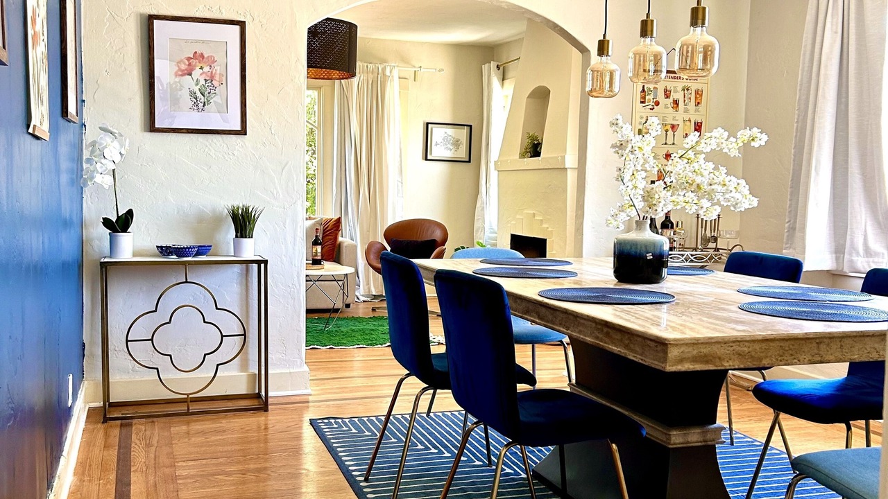 Photo of Livingroom in Bushrod
