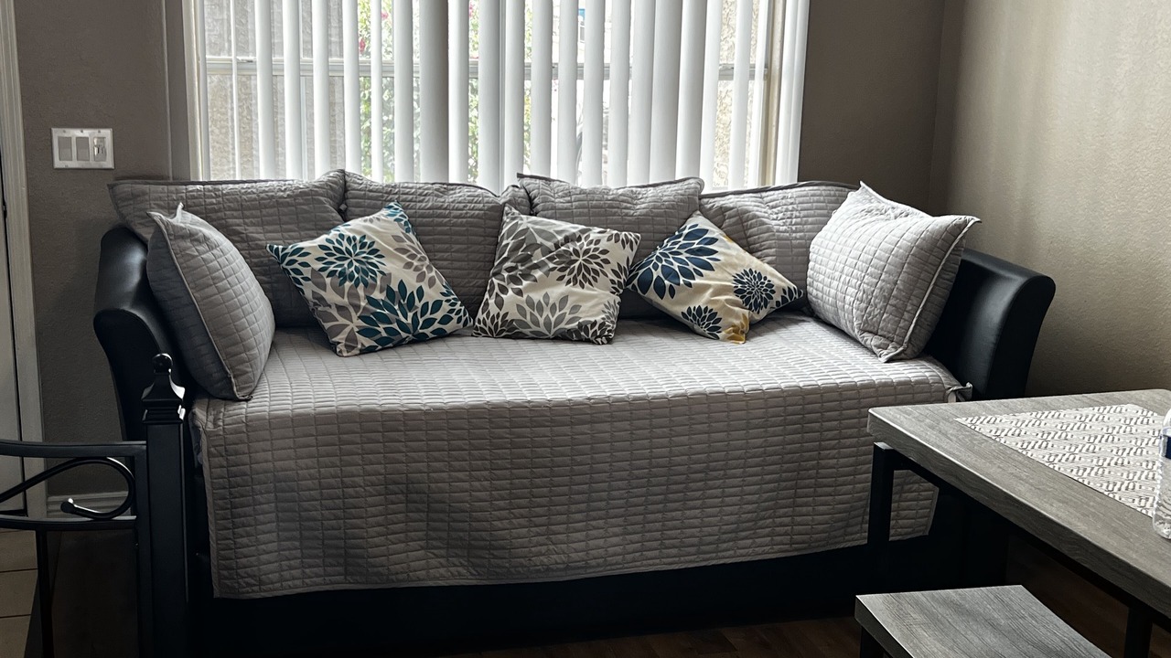 Photo of Livingroom in Glendale Sports and Entertainment District