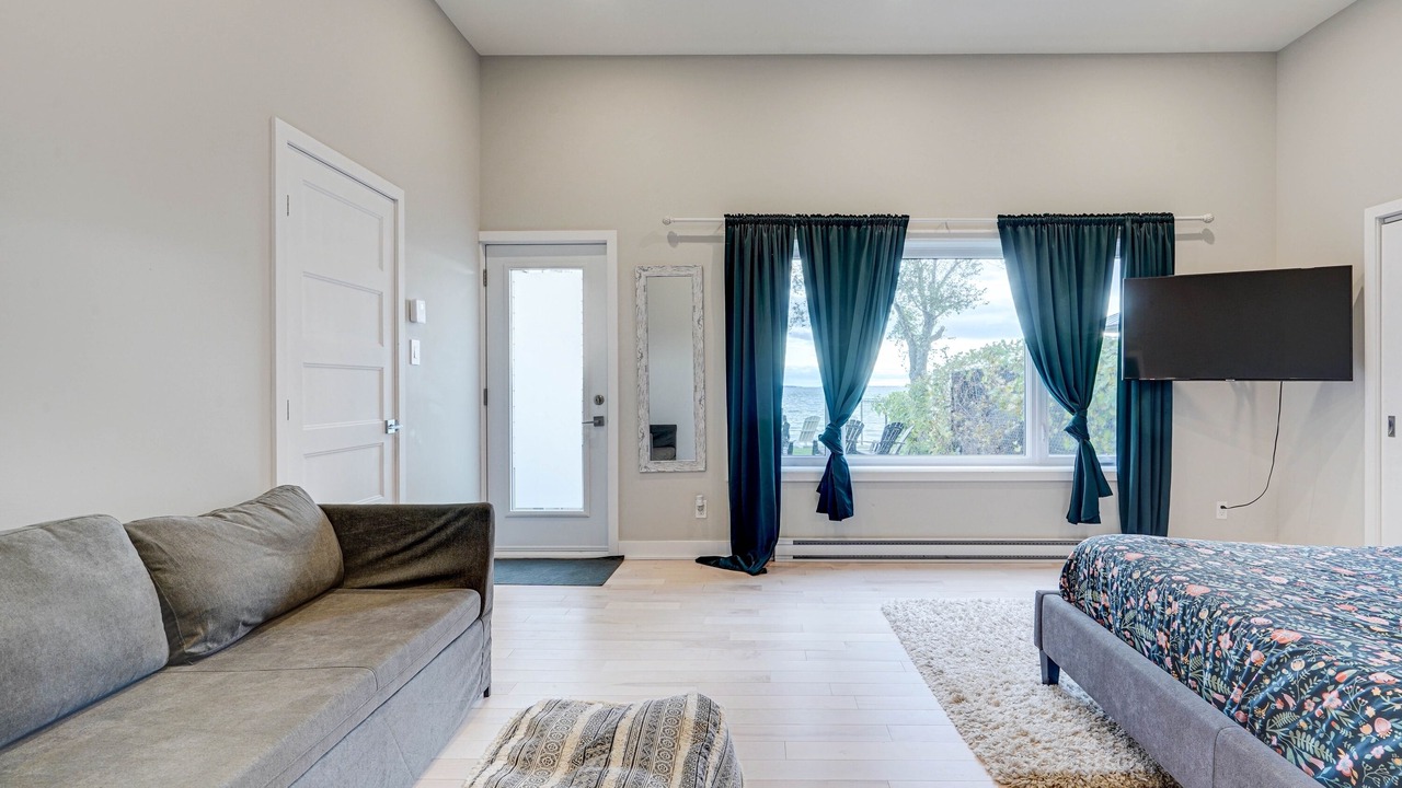 Photo of Bedroom in Venise-en-Quebec