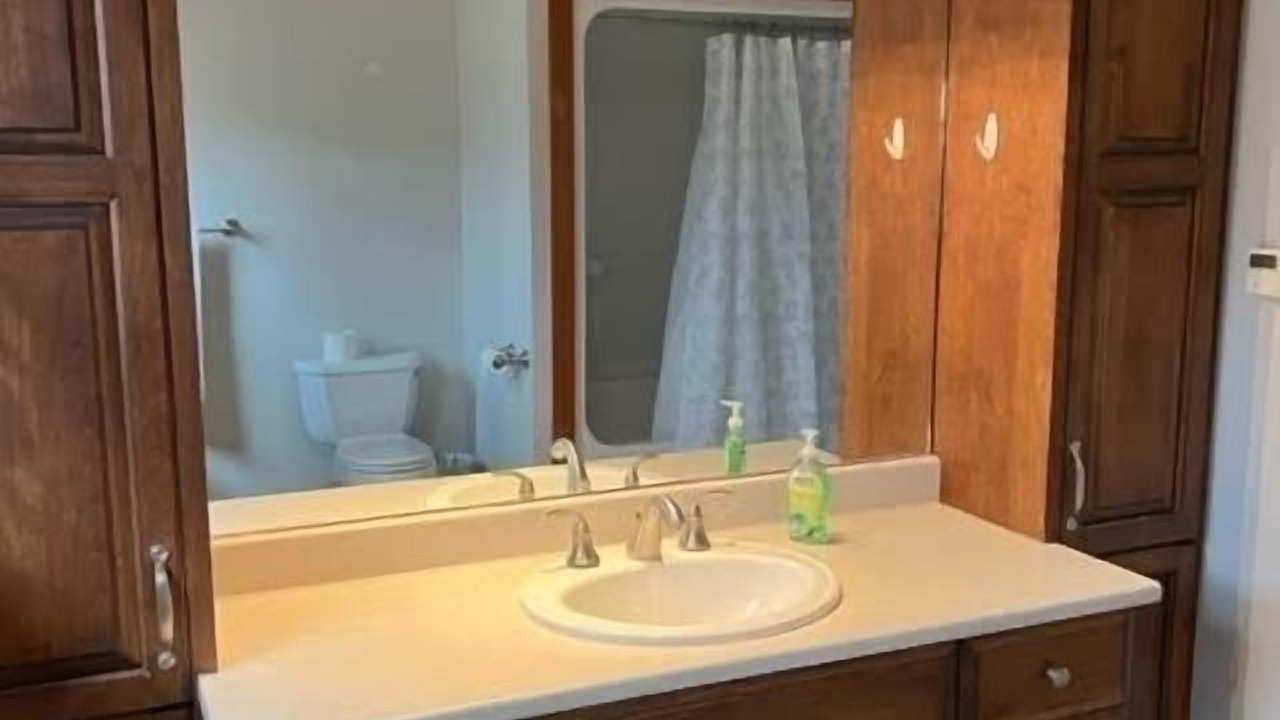 Photo of Bathroom in Jay