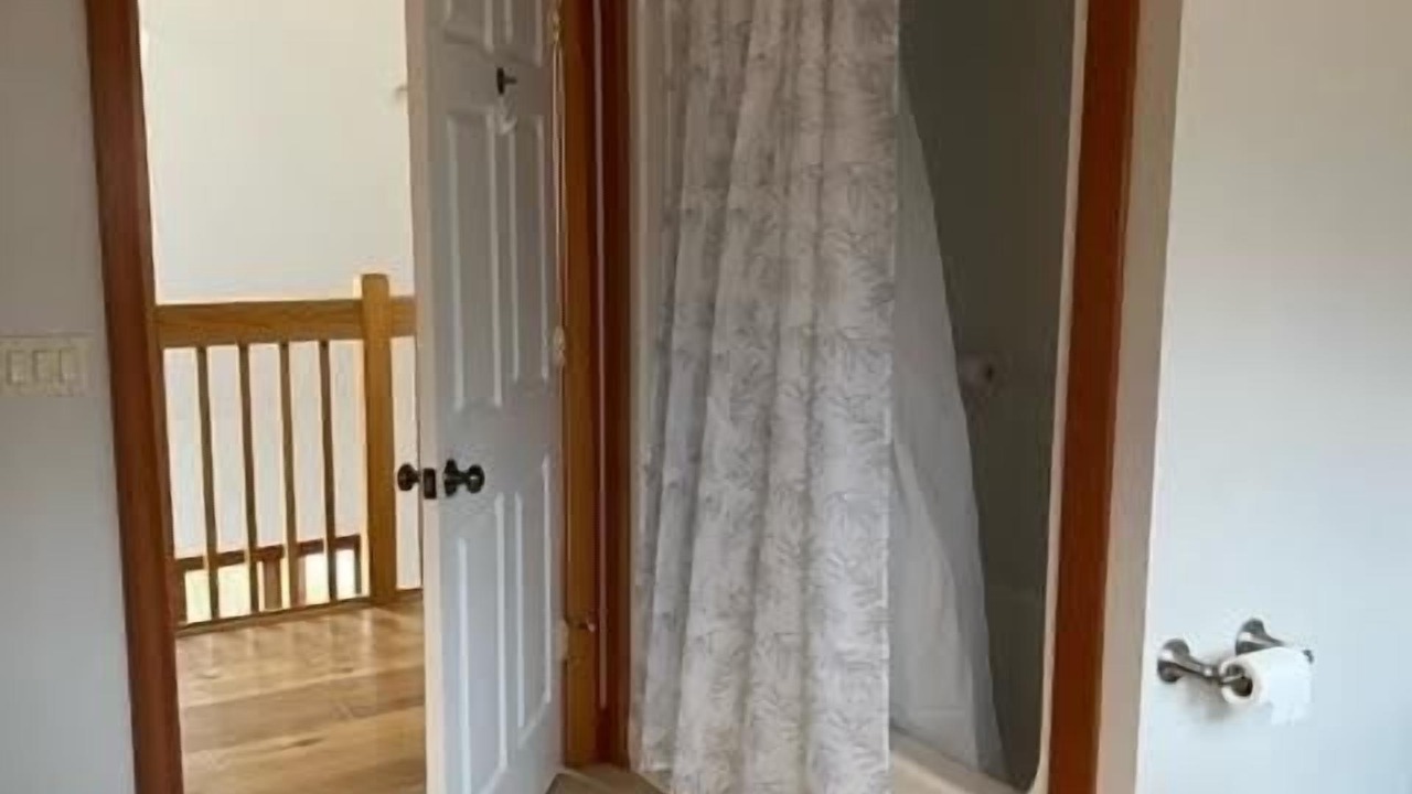 Photo of Bathroom in Jay