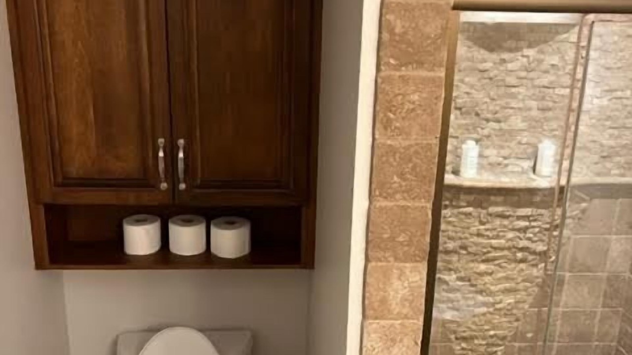 Photo of Bathroom in Jay