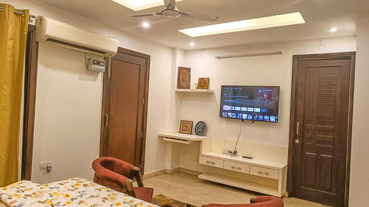 Photo of Bedroom in Shalimar Bagh