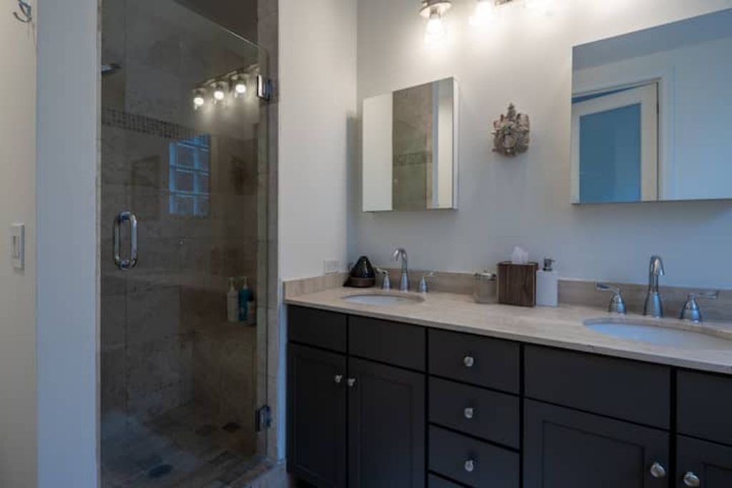 Photo of Bathroom in River West