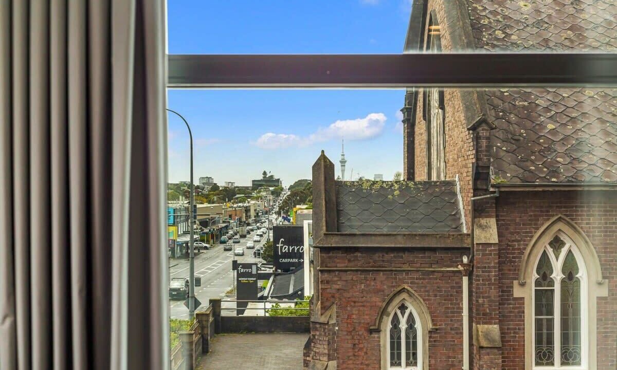 Photo of Others in Mount Eden