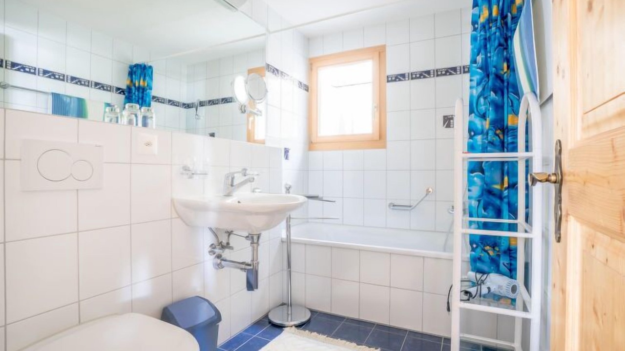 Photo of Bathroom in Riom-Parsonz