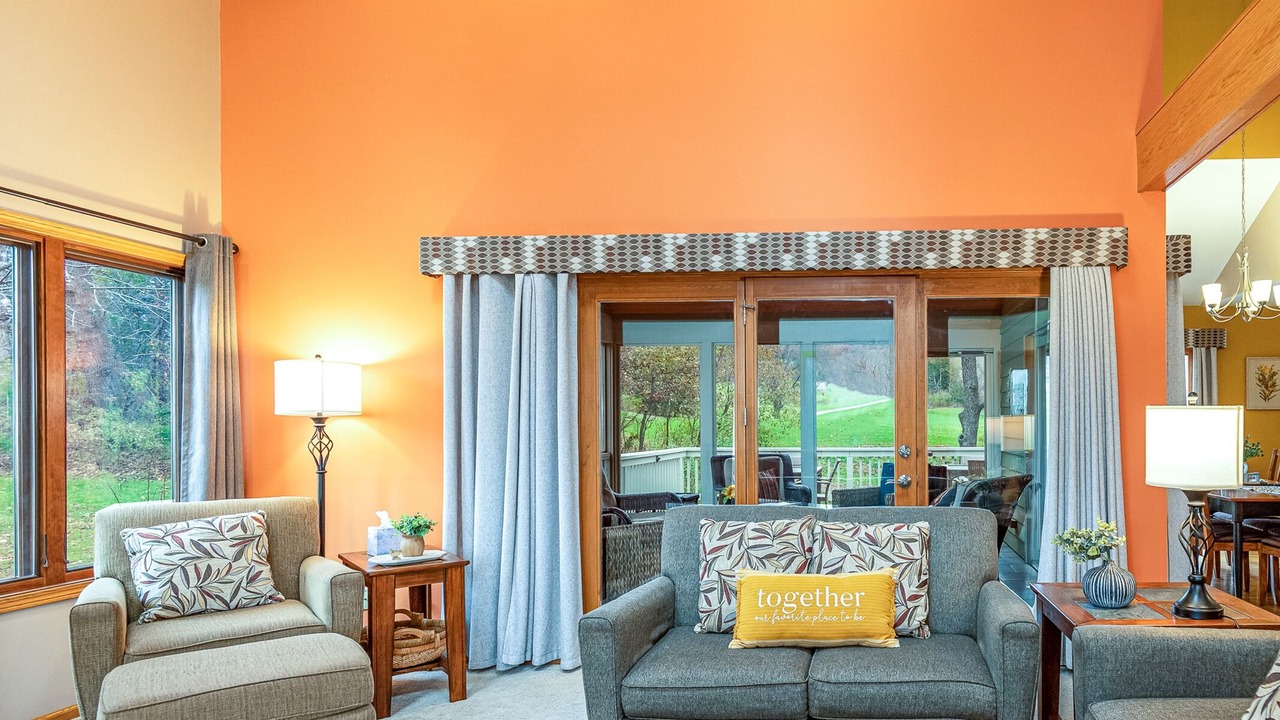 Photo of Livingroom in The Galena Territory
