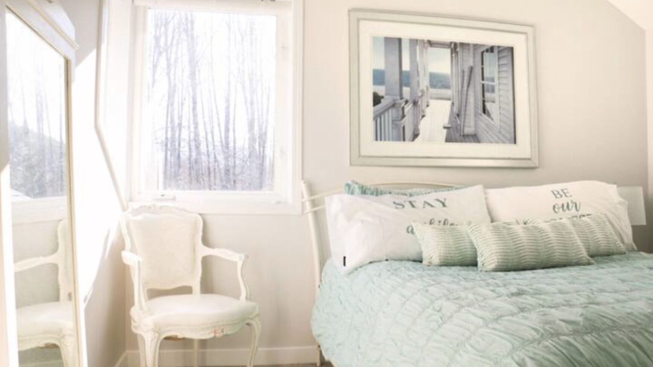 Photo of Bedroom in Brackendale
