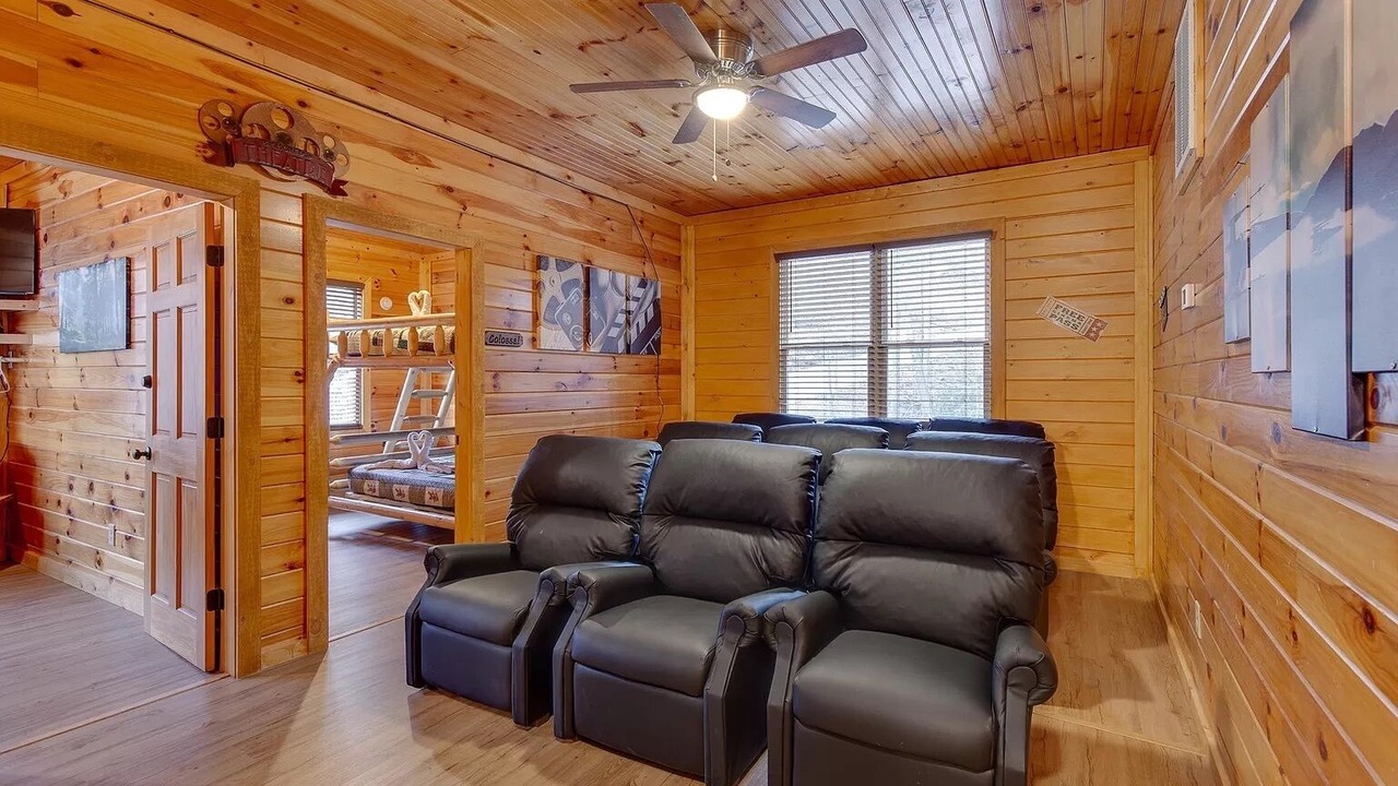 Photo of Livingroom in Chalet Village