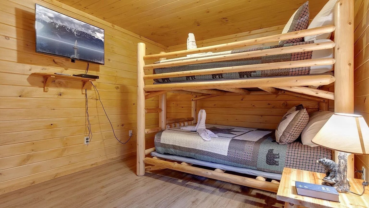 Photo of Bedroom in Chalet Village