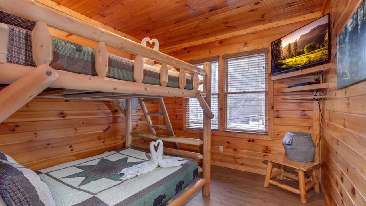 Photo of Bedroom in Chalet Village