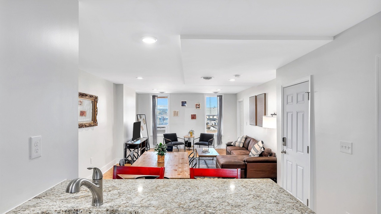 Photo of Bedroom in Troy