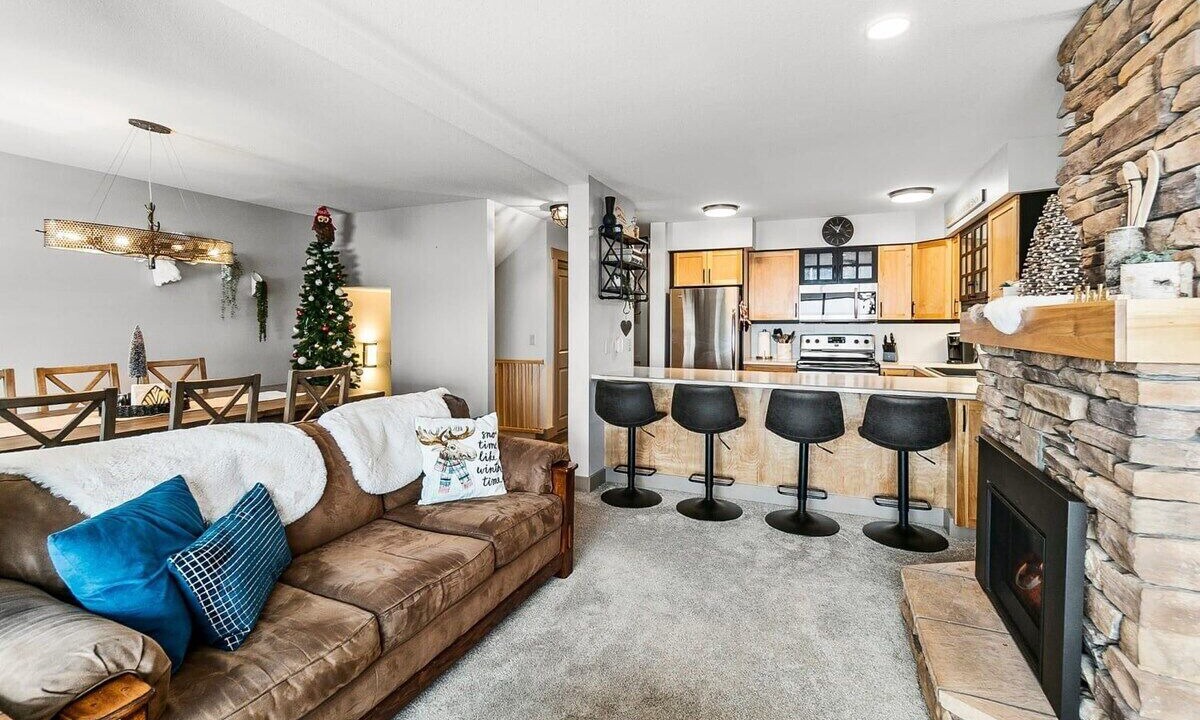Photo of Livingroom in Big White Ski Resort